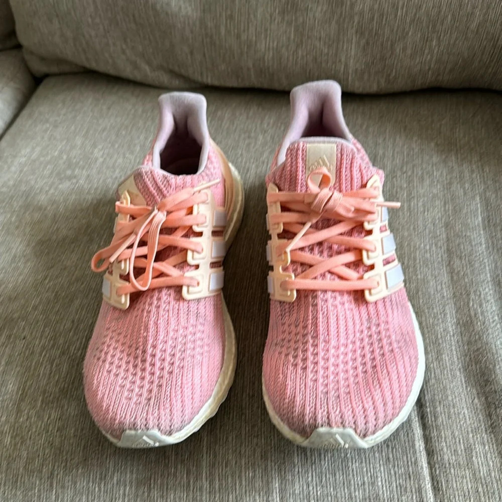 Adidas ultra boost size is 9 4.0 CLEAR ORANGE/ORCHID TINT/TRUE PINK - Picture 6 of 12